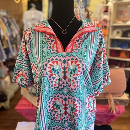 Green abstract collard v neck blouse